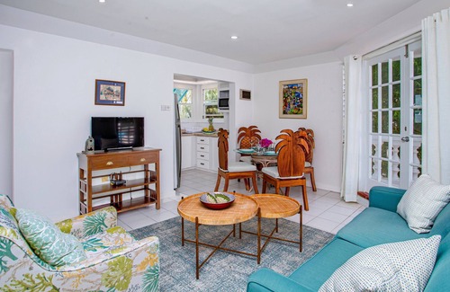 Cap Estate Cottage | John John Cottage – Fully Air-Conditioned 1 bedroom cottage in Cap Estate, Saint Lucia