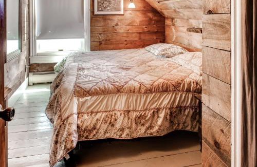 Whitingham House | Johns Farmhouse in Mount Snow on 120 Acres!