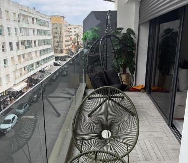 Bourgogne Apartment | Joli Studio with Seaview