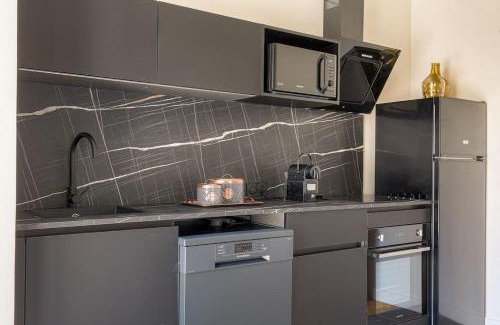 Les Serres - Vivier Apartment | Joli T3 avec terrasse et parking, Écully
