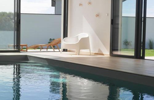 Landunvez Villa | Jolie Maison avec piscine intérieure à 5 minutes des plages