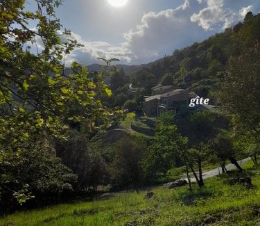 Lentilleres House | Jolie maison avec vue, dans bâtisse cévenole