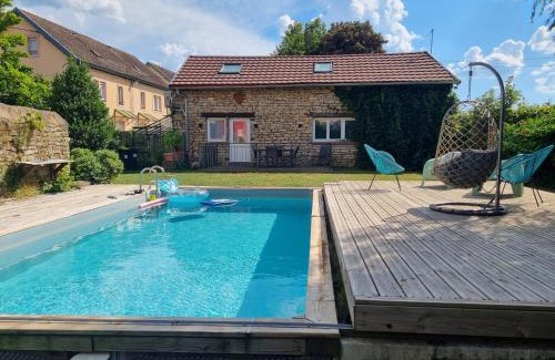 Hericourt Villa | Jolie maison de centre-ville: Le Tournesac