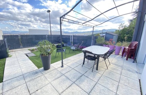 Blanzat Apartment | Jolie Maison sur les Hauts de Clermont-ferrand