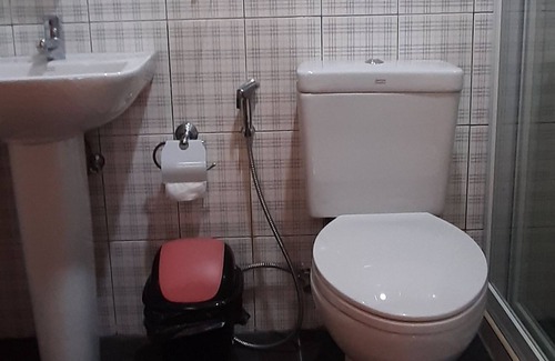 Candijay Hotel | Jones Place Hotel