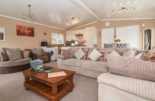 Cayton Bay Cottage | JONSTONE PINES, pet friendly, country holiday cottage in Scarborough
