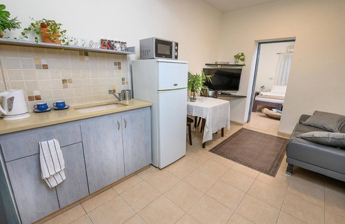 Kfar Ruppin House | Jordan Valley Birding Lodge