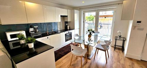 Lambeth House | Josh Double Room