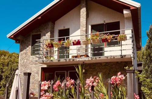 Dolna Matka House | Jovanov Residence - Remote & Accessible