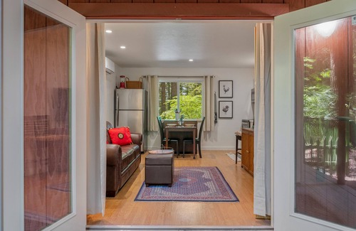 Occidental Cabin | Joy Cottage ~ Monthly Stays Available at this Peaceful Retreat in Occidental