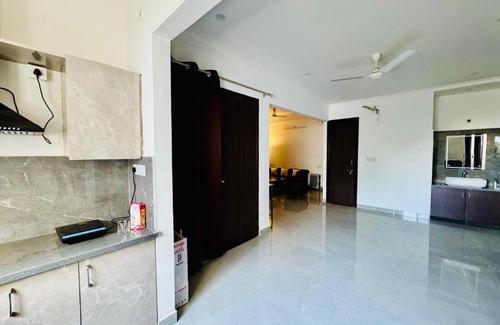 Hazratganj Apartment | Jp suites
