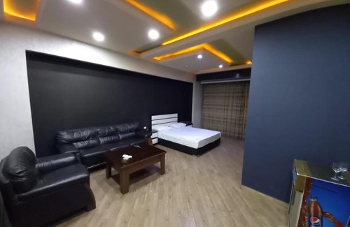 Nor-Nork Hotel | Jrvej Plaza