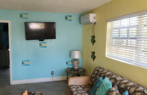 Bahamas Terrace House | Jubilee Gardens Freeport