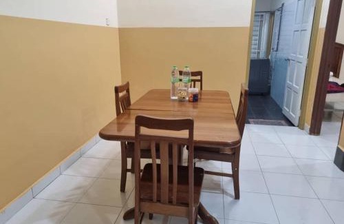 Kampung Telaga Batin House | Julina Homestay