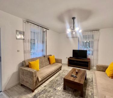 Pejë House | July Apartment