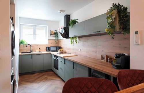 Epernay Apartment | Jungle Évasion, Épernay