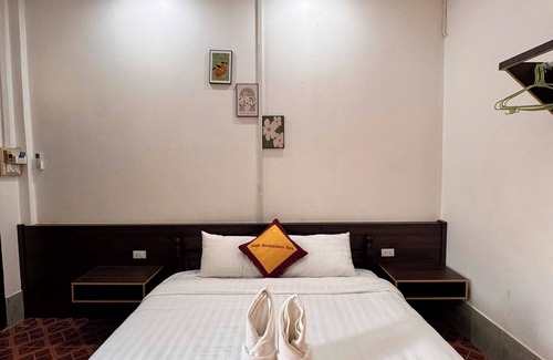 Vang Vieng Bed & Breakfast | Jungle Backpackers View
