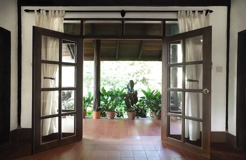 Vientiane House | Jungle House - Cottage dinner/b&b