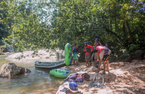 Ginigathena Resort | Jungle River