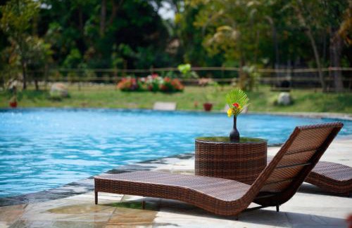 Bharatpur Resort | Jungle Villa Resort - Near Chitwan National Park
