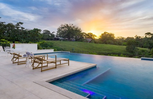 Tigre House | Junior Suite King or 2 Queen beds