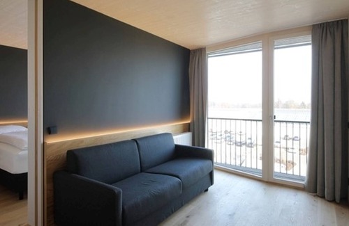 Noerdlingen Apartment | Junior suite 33 sqm with shower and toilet
