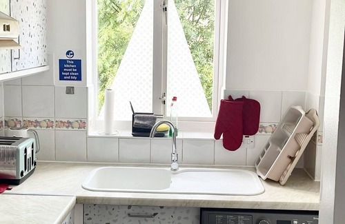Seven Kings Apartment | Juniper Apartment - 2 Bedroom