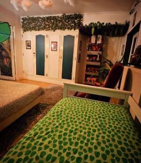 Rosnay House | Jurassic Lodge, le repaire des dinosaures