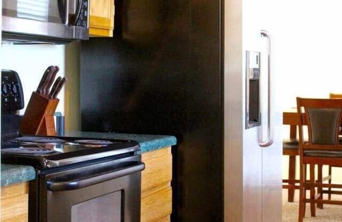 Millersville House | Just 20 minutes to Nashville, with a fenced yard included