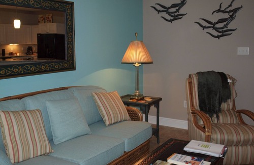 Waveland House | Just a Short Walk From the Beach