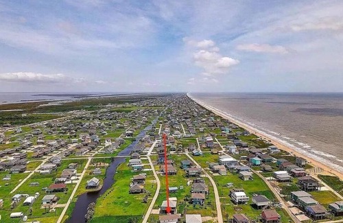 Crystal Beach House | Just Beachin’ It