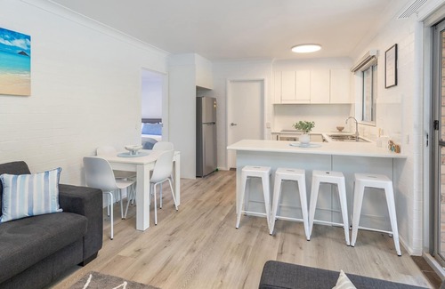 Boomerang Beach Apartment | Just Beachy - freshly renovated apartment minutes walk from the beach!