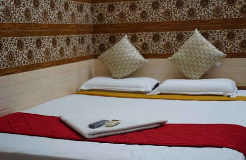 Nanganallur House | Just Guest House