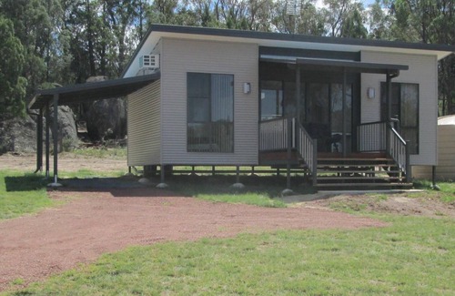 Ballandean Cabin | Just Red Wines Vineyard Cabins