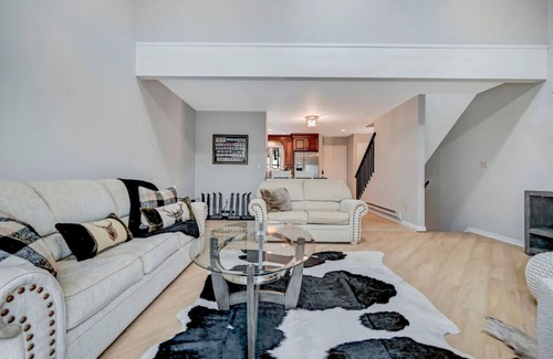 Village at Camelback House | Just Renovated Ski-In/out at Camelback w/Hot Tub!