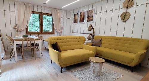 Dobron Apartment | Jutowa Chata - nocleg bliżej natury