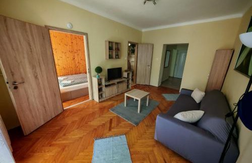 Pecs Apartment | Kőrösi Apartman