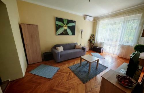 Pecs Apartment | Kőrösi Apartman