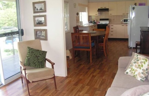 Boonooroo House | K'Gari Cottage, Great Sandy Strait fishing base.
