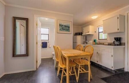 Alert Bay Cabin | (K) Standard Double Cabin (non pet friendly)