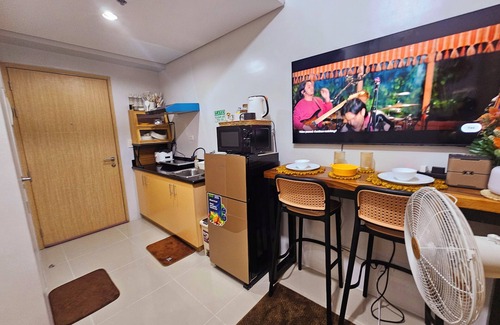 Quezon City Condo | K3 Staycations T5-2551A