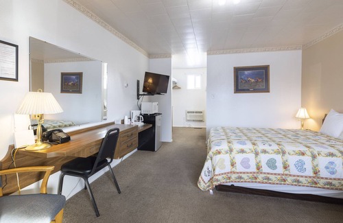 Frontier House | KABINO: Fossil Butte Motel #10 2QueenBeds A/C Mini Fridge Microwave Cable Wifi