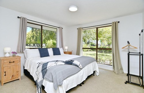 Kaiapoi House | Kaiapoi Lakes - Christchurch Holiday Homes