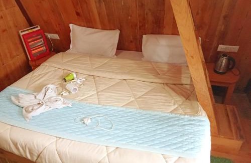 New Manali Ski Chalet | Kaira huts nature's hug