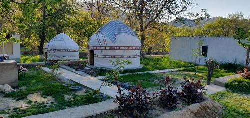 Nurata District Apartment | Kakhar Yurt stay & Mountain village