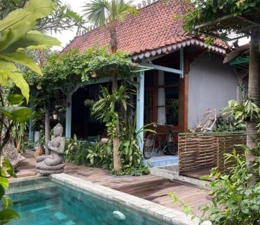 Bangunjiwo House | Kalipura Villa Kasongan