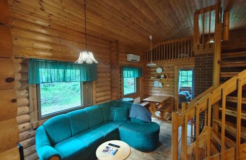 Alavus Ski Chalet | Kalliorinteen Mökit Suvipirtti