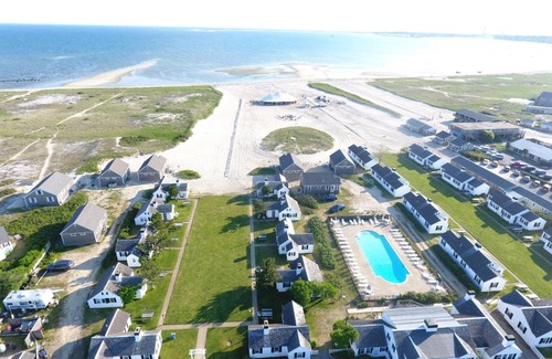 North Truro Hotel | Kalmar Village & Tradewinds