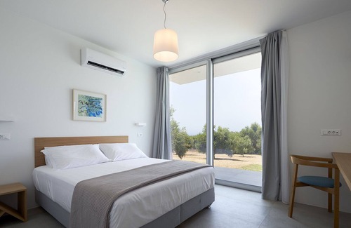 Pylos-Nestoras Villa | KALYPSO RESIDENCE Minimalist luxurious villas with private pools