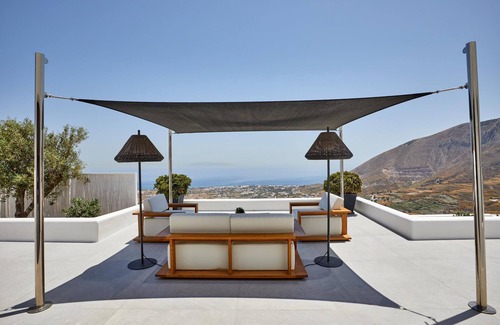 Santorini Villa | Kamini White I Villa